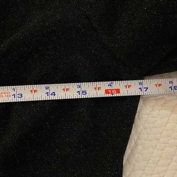 Jones New York Signature v-neck top Size M - Picture 4 of 5